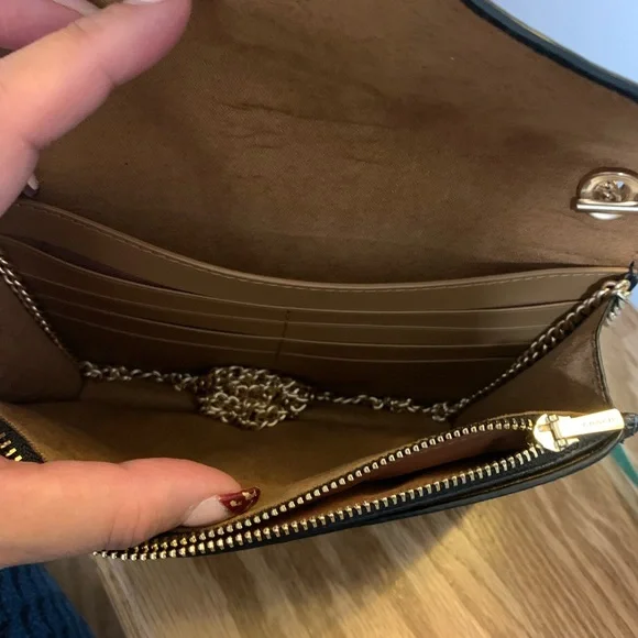 Elegant black COACH authentic Clutch gold Chain Strap - Picture 3 of 7